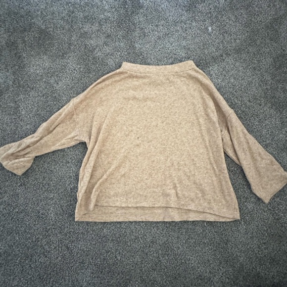 Ann Taylor Sweaters - Ann Taylor Tan Long Sleeve Sweater